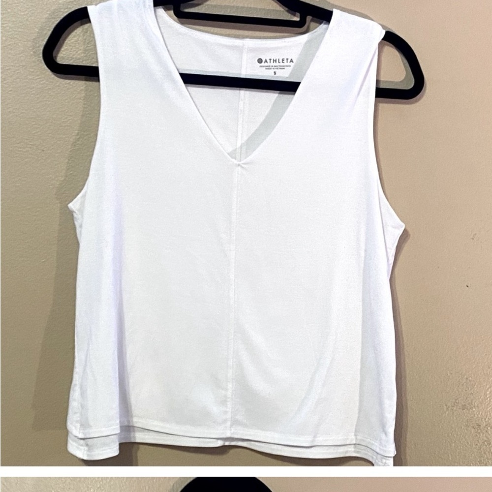 Athleta Essential V-Neck‎ Tank Size Small - Picture 4 of 4